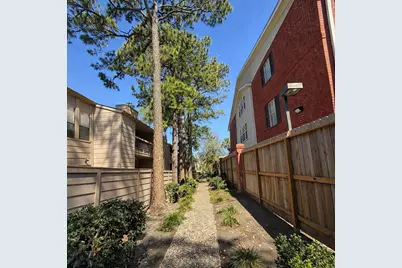 2125 Augusta Drive #74, Houston, TX 77057 - Photo 23