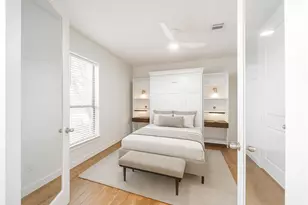 2426 Bevis St, Houston, TX 77008 - Photo 9