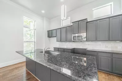 2426 Bevis Street, Houston, TX 77008 - Photo 15