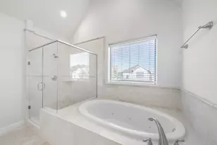 2426 Bevis St, Houston, TX 77008 - Photo 7
