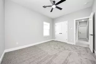 608 Miriam St, Baytown, TX 77520 - Photo 21