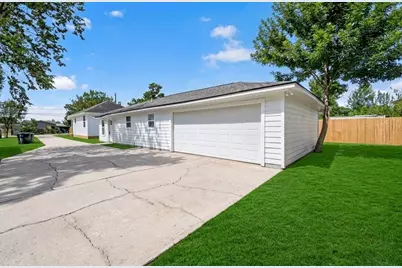 911 Bennington Street, Houston, TX 77022 - Photo 1