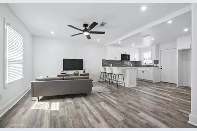 911 Bennington Street, Houston, TX 77022 - Photo 3