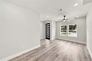 5610 Kittridge St, Houston, TX 77028 - Photo 7
