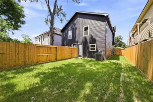 5610 Kittridge St, Houston, TX 77028 - Photo 27