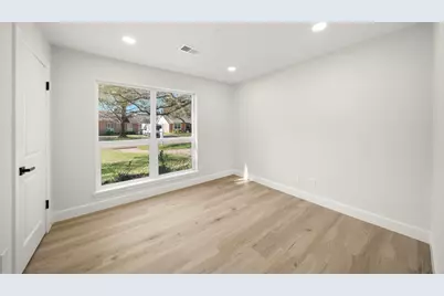 10622 Bordley Drive, Houston, TX 77042 - Photo 21