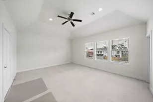 9517 Cedarpost Square St, Houston, TX 77055 - Photo 9