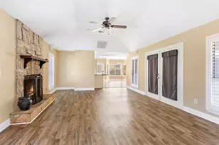 6 Hillcrest St, Dayton, TX 77535 - Photo 11