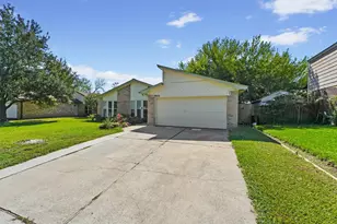 3501 Old Oaks Dr, Baytown, TX 77521 - Photo 1