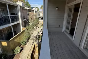 2001 Bering Dr, Houston, TX 77057 - Photo 1