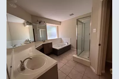 12827 Fox Arrow Lane, Houston, TX 77041 - Photo 11