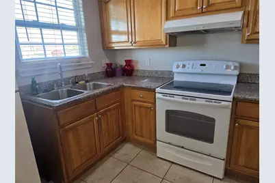 5617 Avenue R 1/2, Galveston, TX 77551 - Photo 5