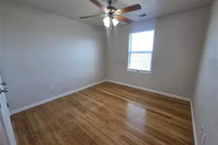 5617 Ave R 1/2, Galveston, TX 77551 - Photo 9