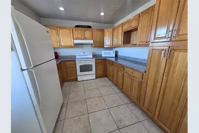 5617 Avenue R 1/2, Galveston, TX 77551 - Photo 3