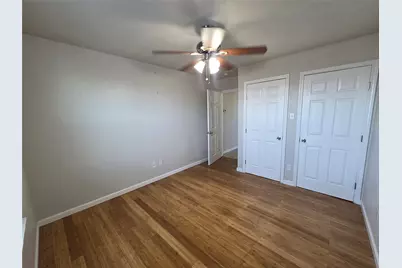 5617 Avenue R 1/2, Galveston, TX 77551 - Photo 11