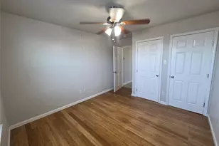 5617 Ave R 1/2, Galveston, TX 77551 - Photo 11