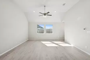 32315 Cedar Elm Dr, Waller, TX 77484 - Photo 9