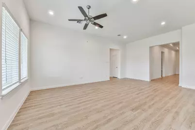 3019 King Oaks Street, Baytown, TX 77251 - Photo 11