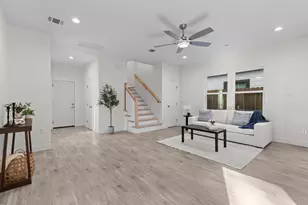 7814 Beckley St, Houston, TX 77088 - Photo 9
