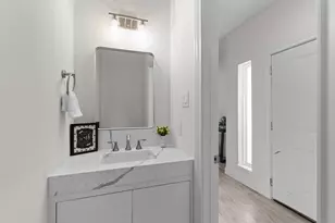 7814 Beckley St, Houston, TX 77088 - Photo 7