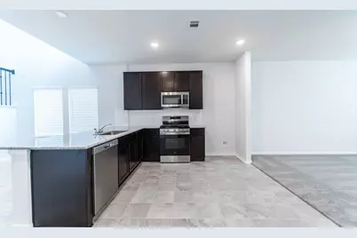 3611 Cardinal Pointe Drive, Angleton, TX 77515 - Photo 7