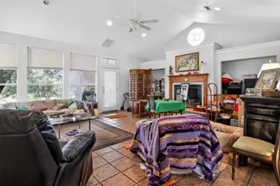 3507 Azalea St, Brenham, TX 77833 - Photo 9