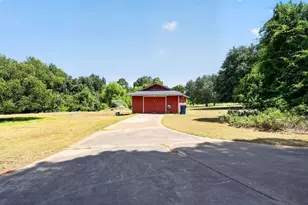 3507 Azalea St, Brenham, TX 77833 - Photo 5