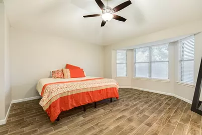 2806 S Peach Hollow Circle, Pearland, TX 77584 - Photo 25