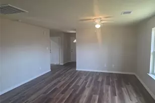 9827 Pelsey St, Houston, TX 77029 - Photo 7