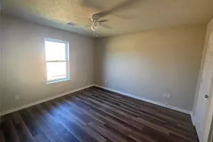 9827 Pelsey St, Houston, TX 77029 - Photo 11