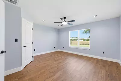 204 S Anderson Street, Bremond, TX 76629 - Photo 3