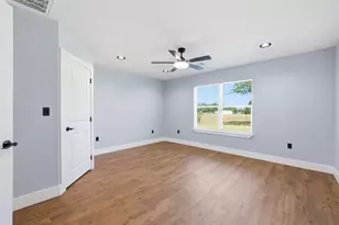 204 S Anderson St, Bremond, TX 76629 - Photo 3