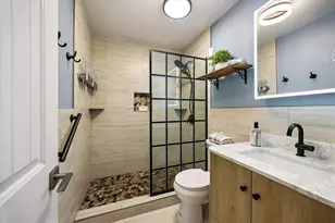 7619 Kernel St, Houston, TX 77012 - Photo 9