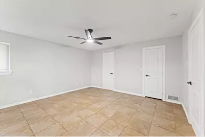 8231 Garden Parks Drive, Houston, TX 77075 - Photo 27