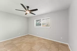 8231 Garden Parks Dr, Houston, TX 77075 - Photo 13