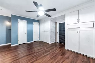 15923 Dunmoor Dr, Houston, TX 77059 - Photo 23