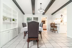 542 Sycamore St, Lake Jackson, TX 77566 - Photo 7