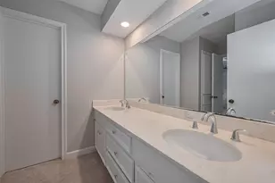 13714 Hambleton Cir, Houston, TX 77069 - Photo 31