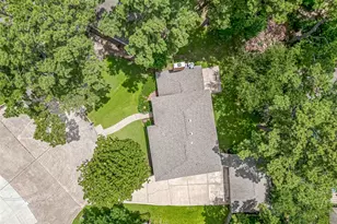 13714 Hambleton Cir, Houston, TX 77069 - Photo 37