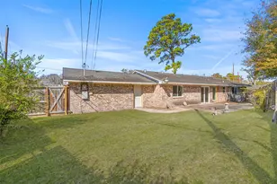 6646 Bayou View Dr, Houston, TX 77091 - Photo 25