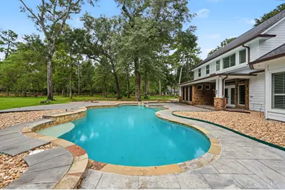 10933 Lake Forest Drive, Conroe, TX 77384 - Photo 39