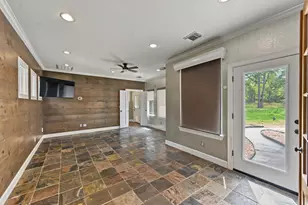 10933 Lake Forest Dr, Conroe, TX 77384 - Photo 19