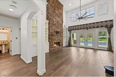 10933 Lake Forest Drive, Conroe, TX 77384 - Photo 9