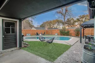 9614 Springmont Dr, Houston, TX 77080 - Photo 39