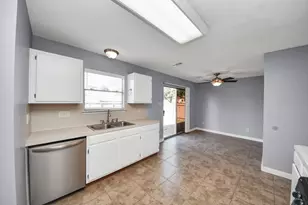 18135 Gravenhurst Ln, Tomball, TX 77377 - Photo 9