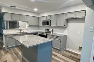 1225 Clover Dr, Angleton, TX 77515 - Photo 3