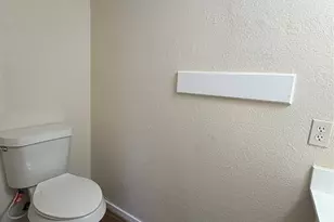 101 E Hospital Dr, Angleton, TX 77515 - Photo 13