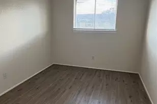 101 E Hospital Dr, Angleton, TX 77515 - Photo 7