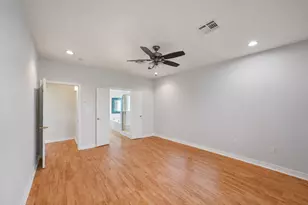 113 Bayou Vista Dr, Hitchcock, TX 77563 - Photo 17