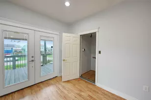 113 Bayou Vista Dr, Hitchcock, TX 77563 - Photo 15